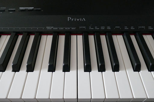 電子ピアノのPrivia PX-160（CASIO）がやってきた (^_